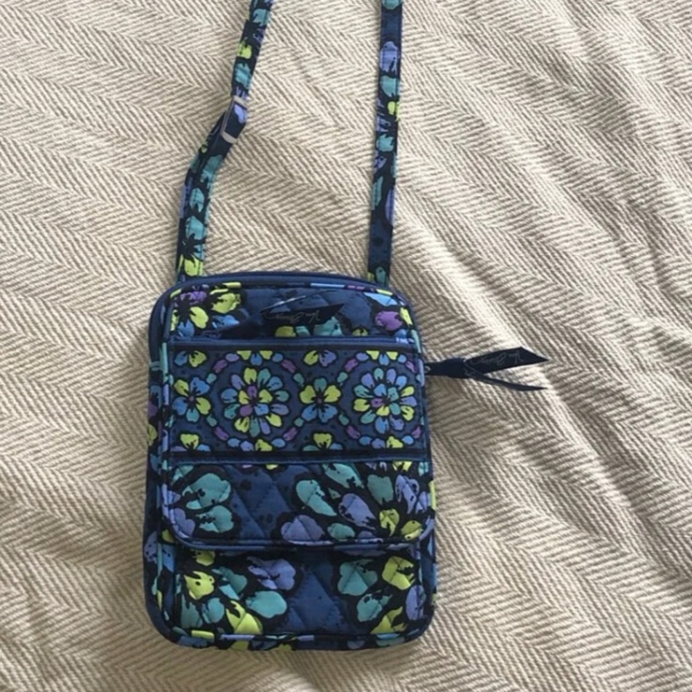Vera Bradley crossbody bag